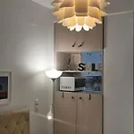 Lägenhet Small Budget Diamond In Agias Sofias.