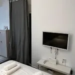 Small Budget Diamond In Agias Sofias. Lägenhet Thessaloníki