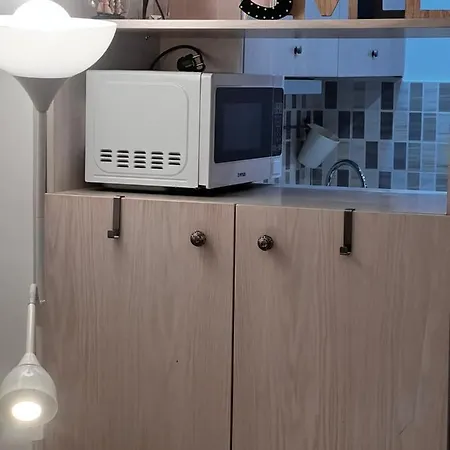 Small Budget Diamond In Agias Sofias. Θεσσαλονίκη