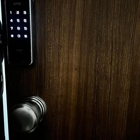 Small Budget Diamond In Agias Sofias. Apartman *