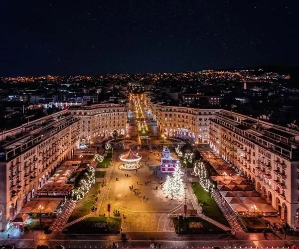 Small Budget Diamond In Agias Sofias. Thessaloniki