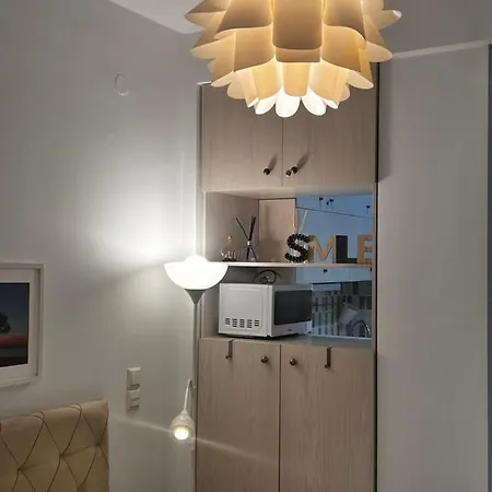 Апартаменты Small Budget Diamond In Agias Sofias.